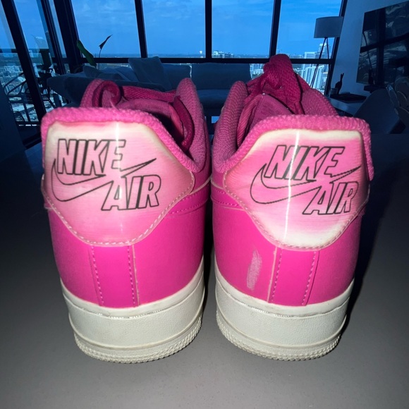 Wmns Air Force 1 '07 Essential 'Laser Fuchsia' - Picture 7 of 11